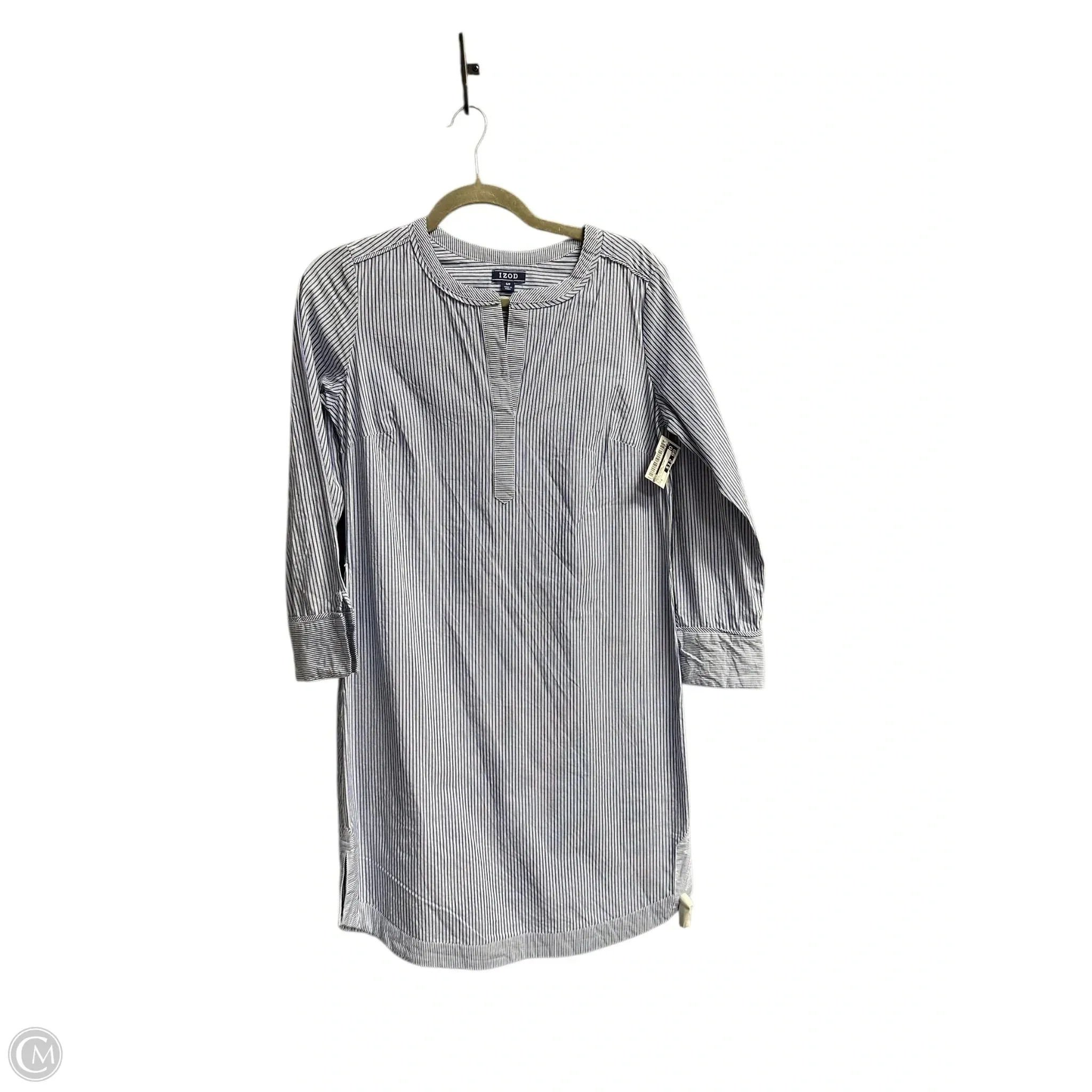 Dress Casual Short By Izod In Striped Pattern. Size: S