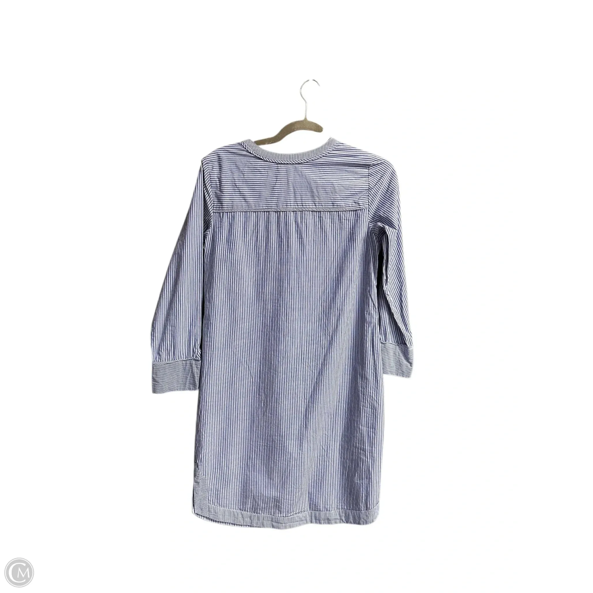 Dress Casual Short By Izod In Striped Pattern. Size: S