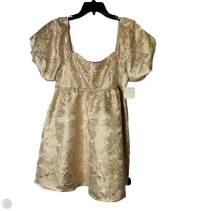 Dress Party Short By Altard State In Peach. Size: M