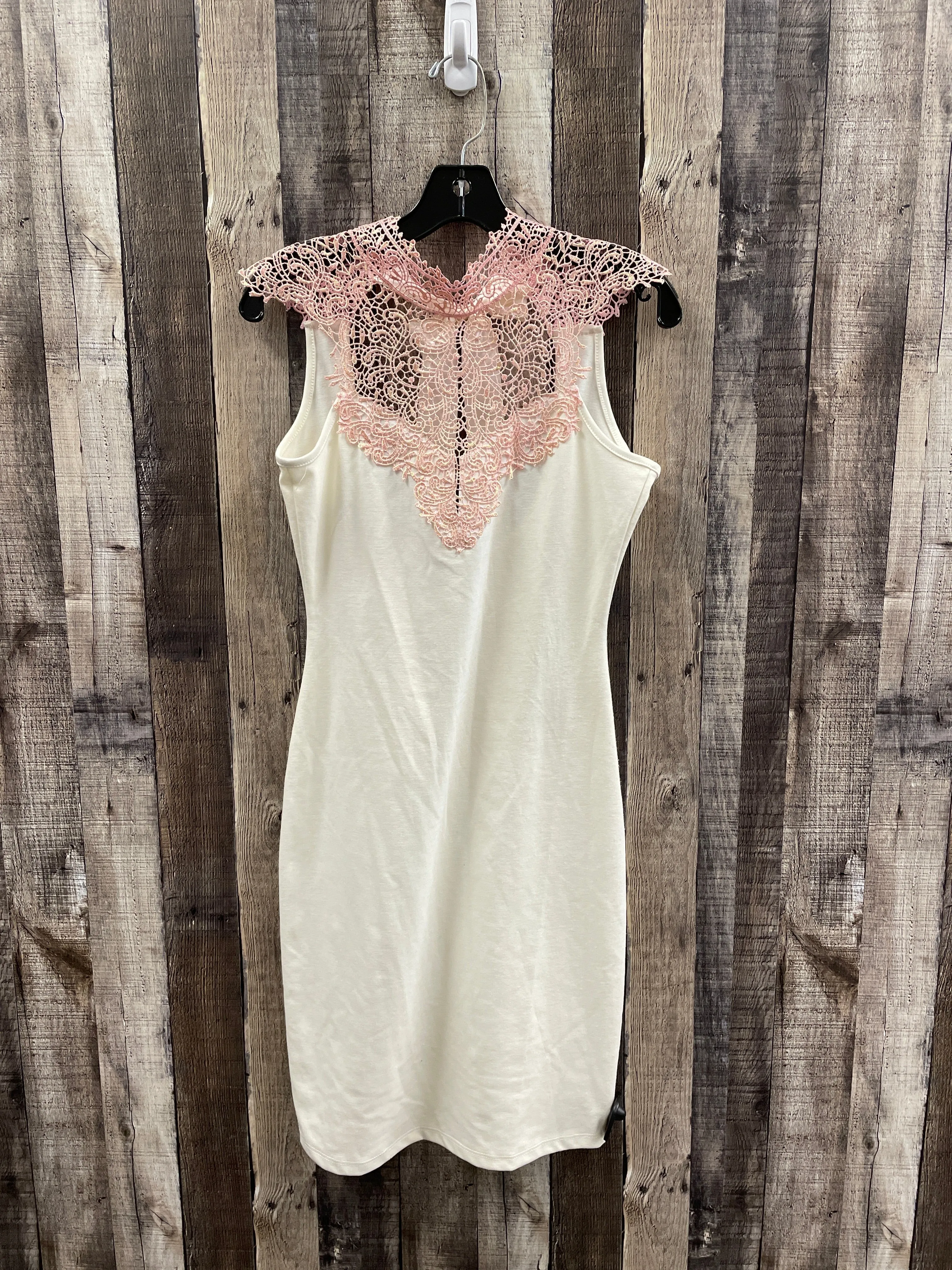 Dress Party Short By Body Central In Ivory. Size: M