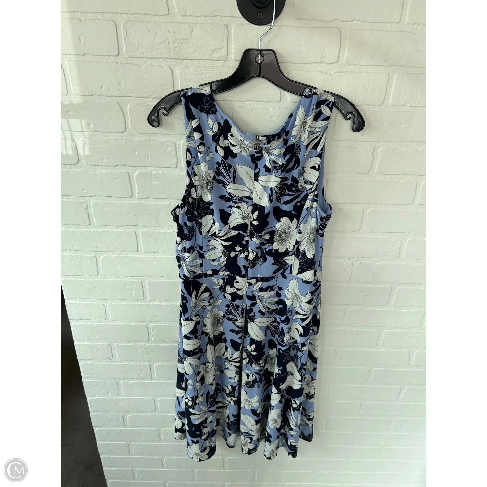 Dress Party Short By Tommy Hilfiger In Black & Blue. Size: L
