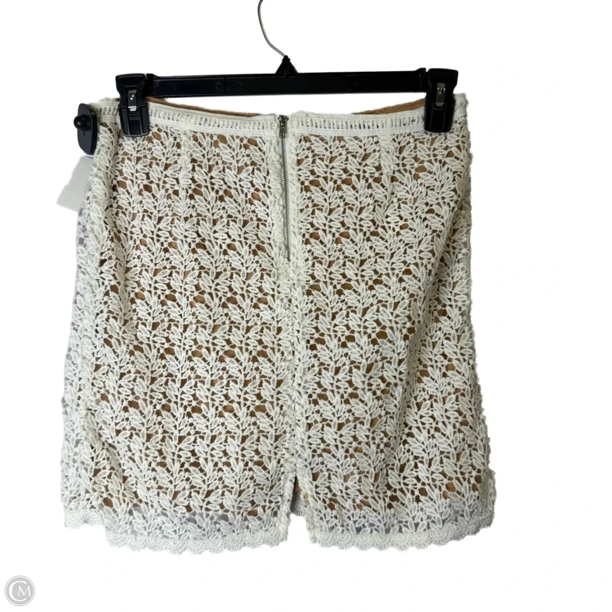 Skirt Mini & Short By Clothes Mentor In Cream. Size: M