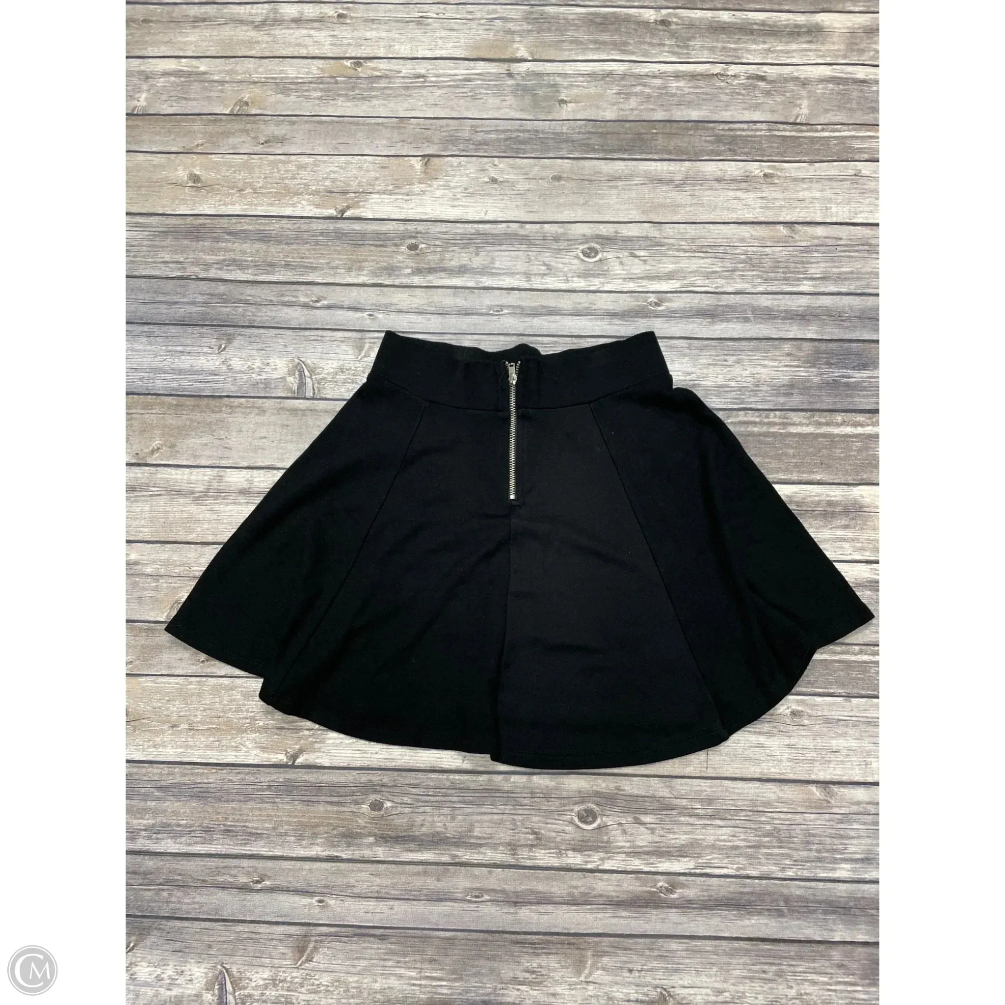 Skirt Mini & Short By Divided In Black. Size: Xs