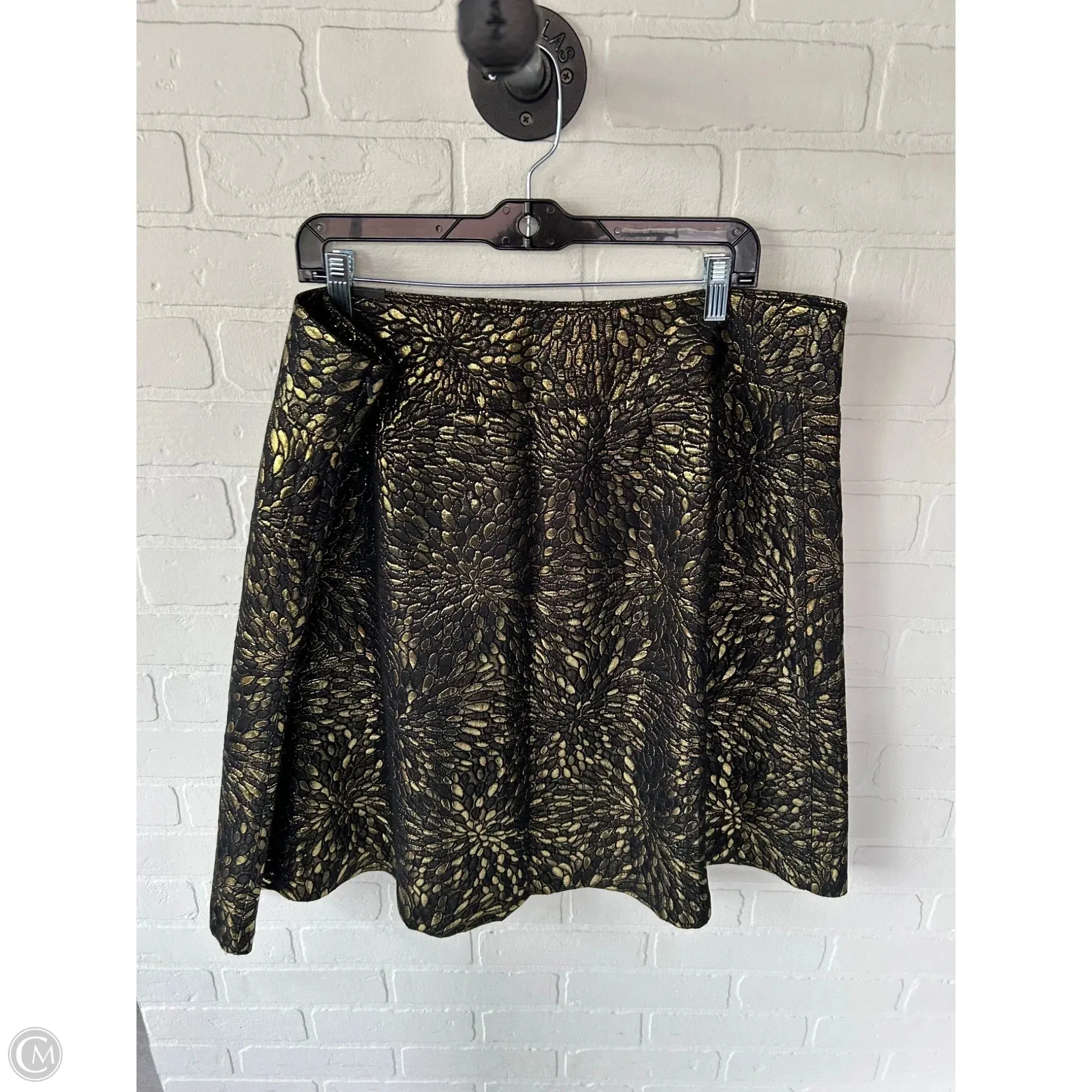 Skirt Mini & Short By Lane Bryant In Black & Gold. Size: 18