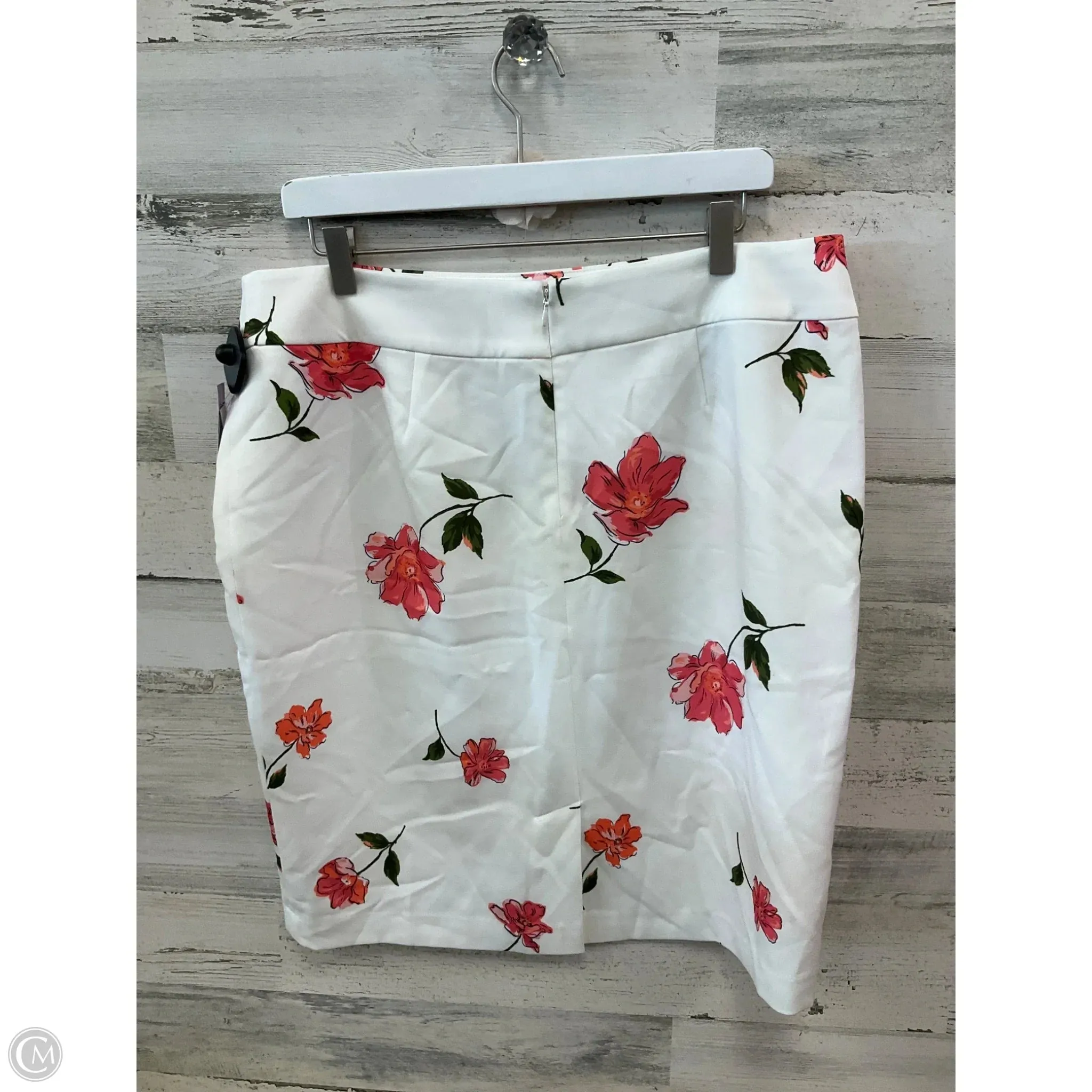 Skirt Mini & Short By Nine West In White. Size: 14