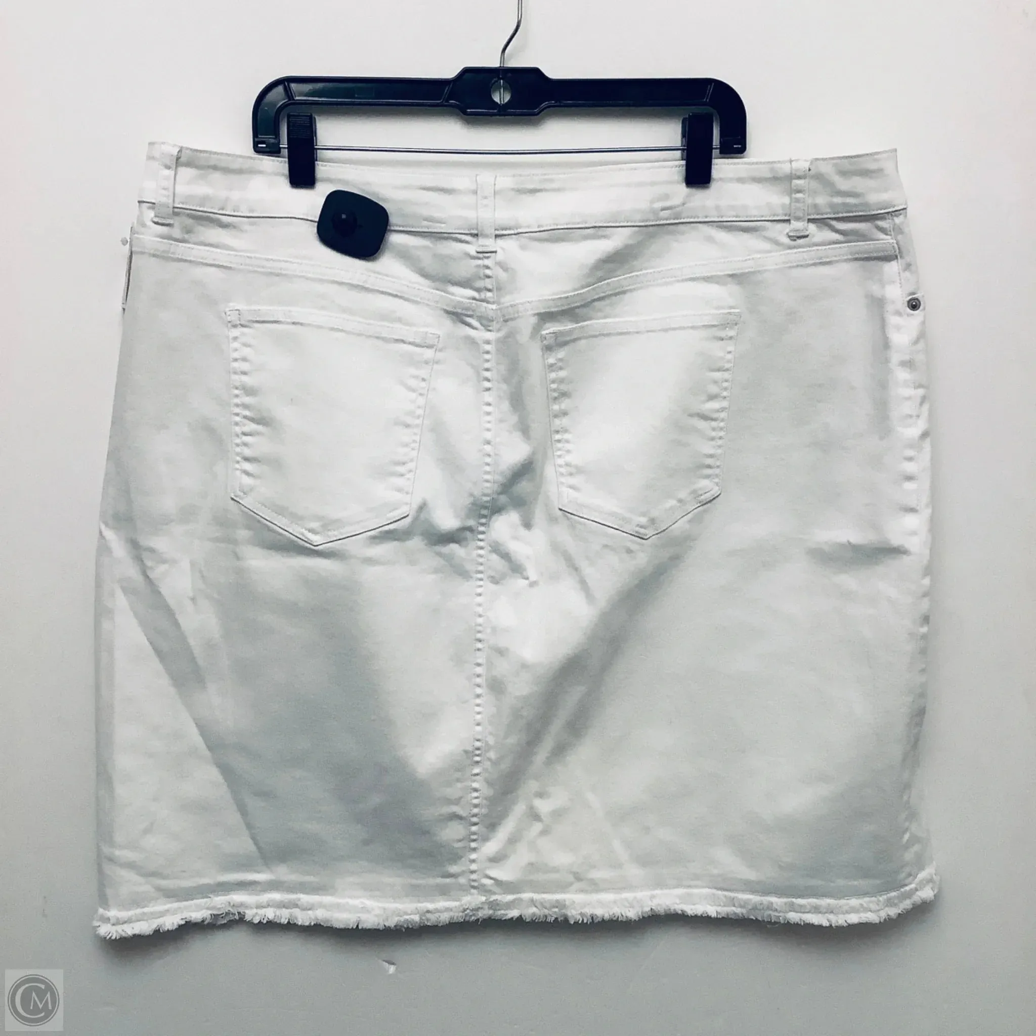 Skirt Mini & Short By Westport In White. Size: 18